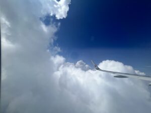 Himmel Wolkenschwall mit Öffnung für Licht